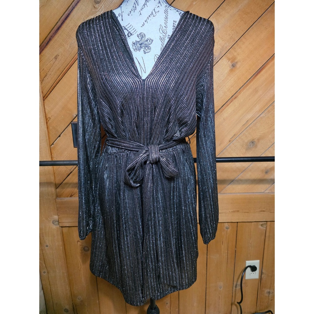Dress Forum Los Angeles Metallic‎ Silver Black Pleated V-Neck Mini Dress Medium